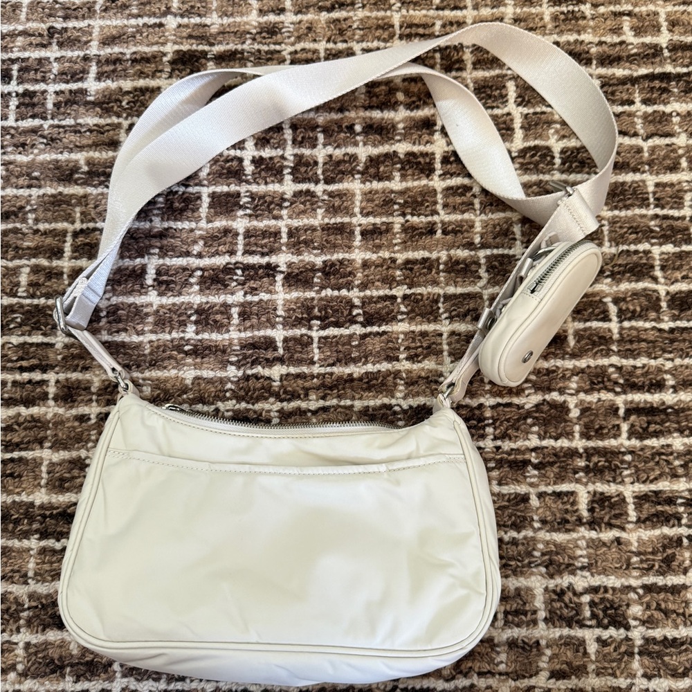 Lululemon crossbody purse - Picture 5 of 5